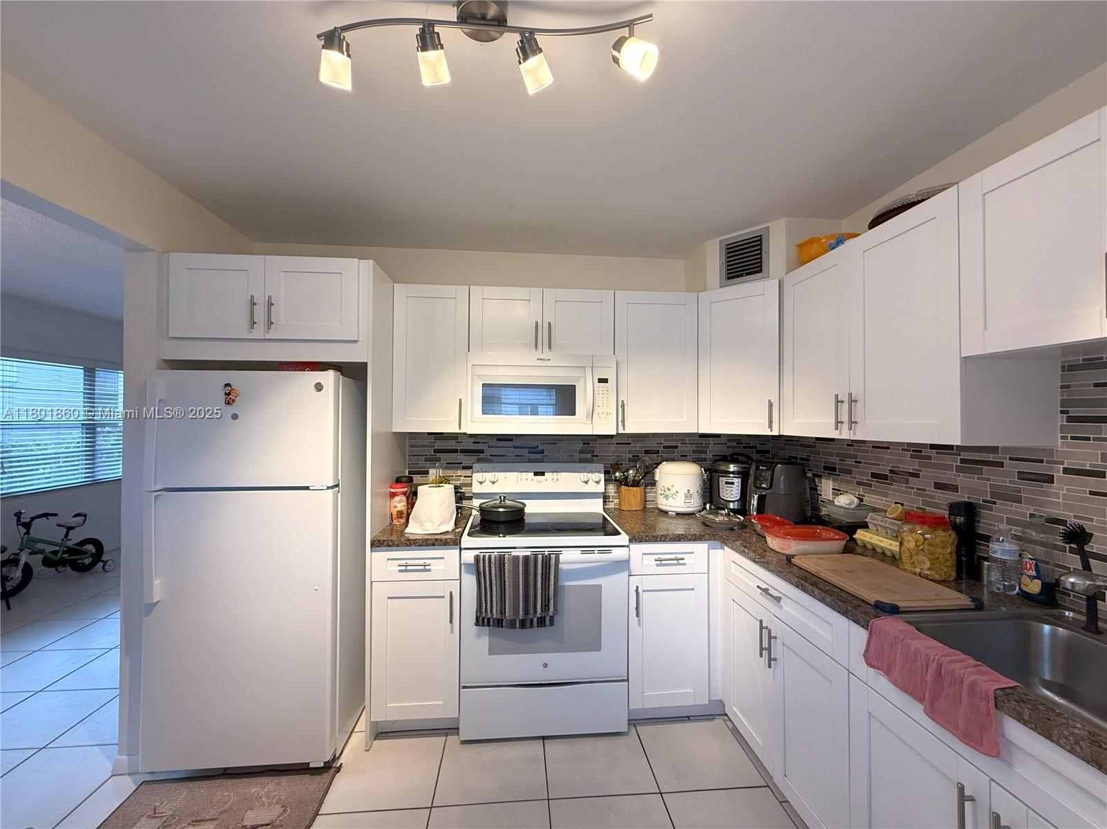 Property photo # 0