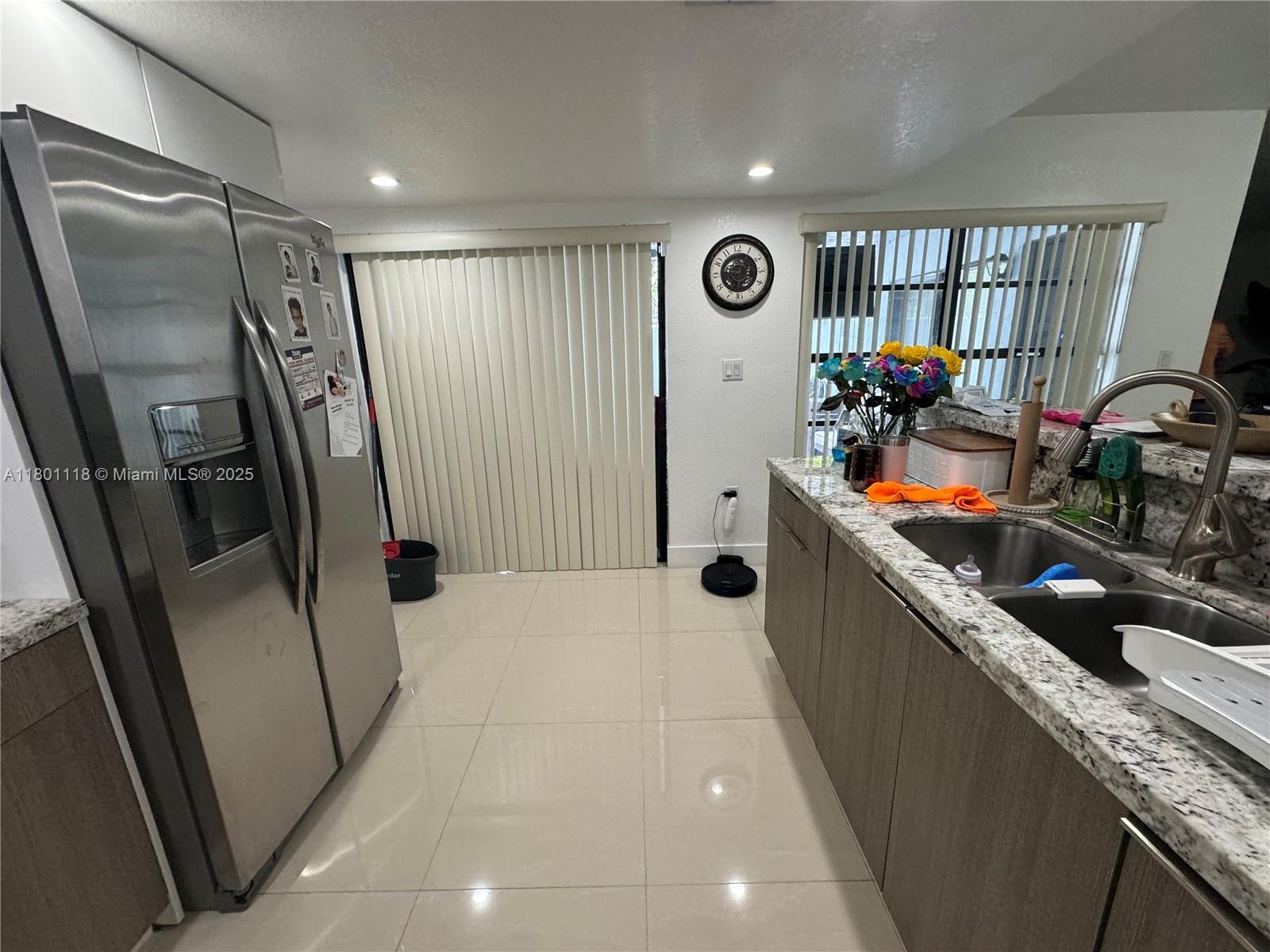 8098 NW 99th Ter, Hialeah Gardens, Florida image 10
