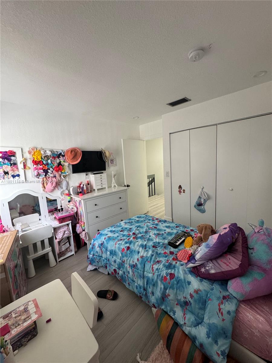 8098 NW 99th Ter, Hialeah Gardens, Florida image 41
