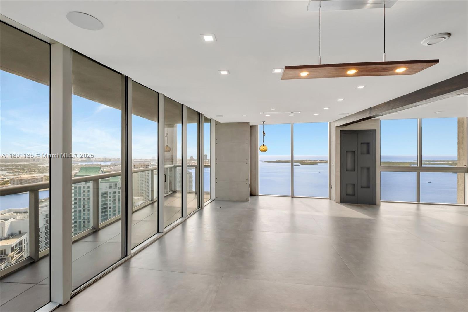 495 Brickell Ave #5202, Miami FL 33131
