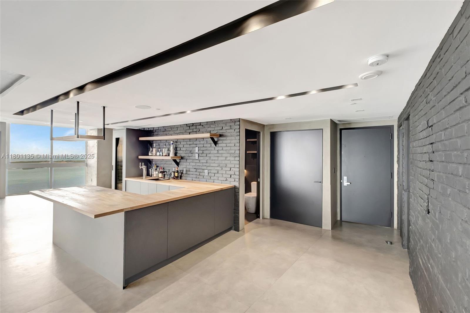 495 Brickell Ave #5202, Miami FL 33131