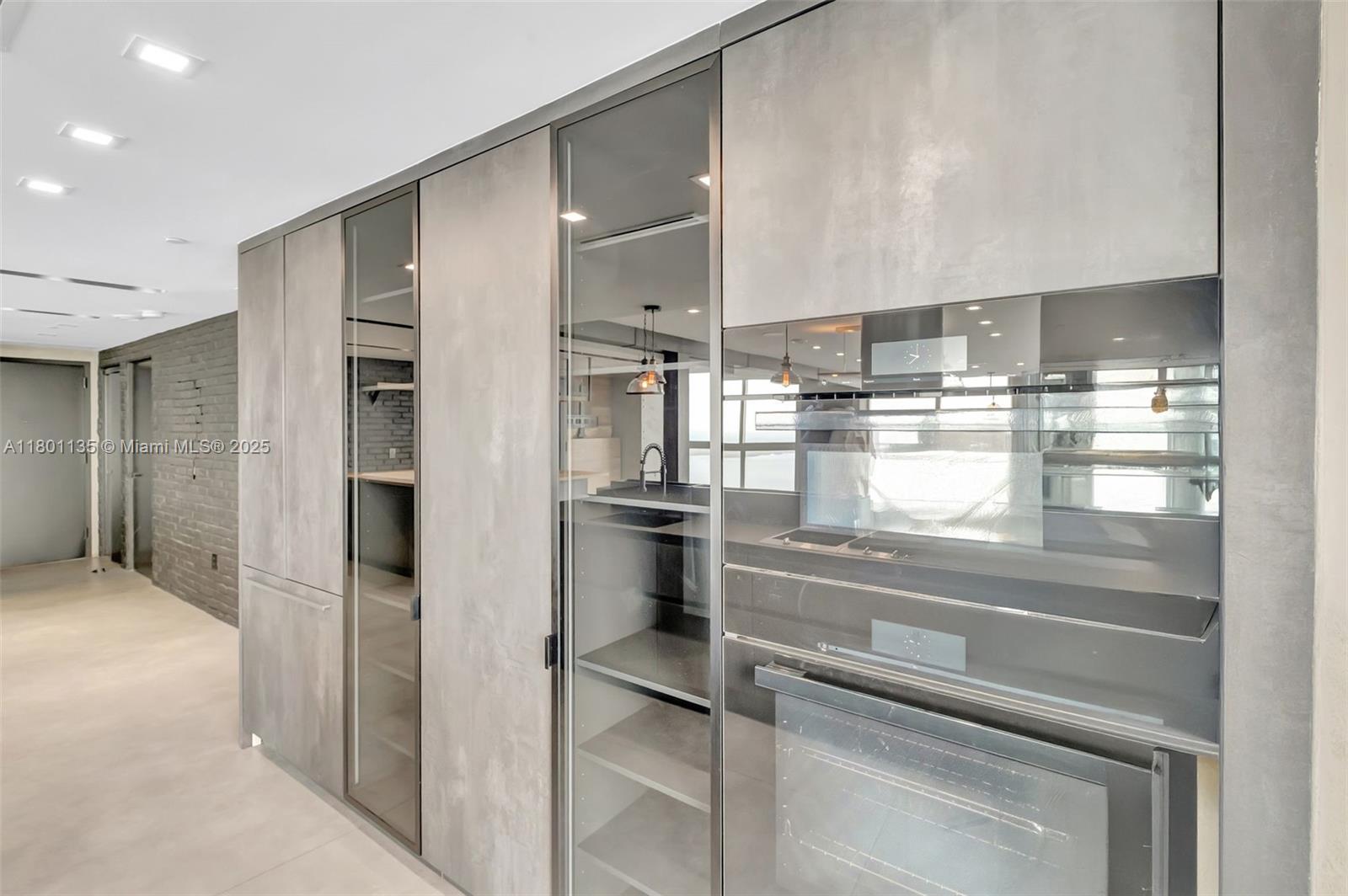 495 Brickell Ave #5202, Miami FL 33131