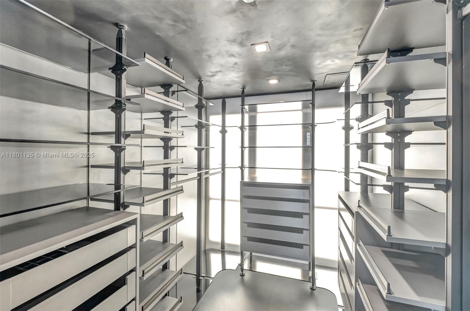495 Brickell Ave #5202, Miami FL 33131