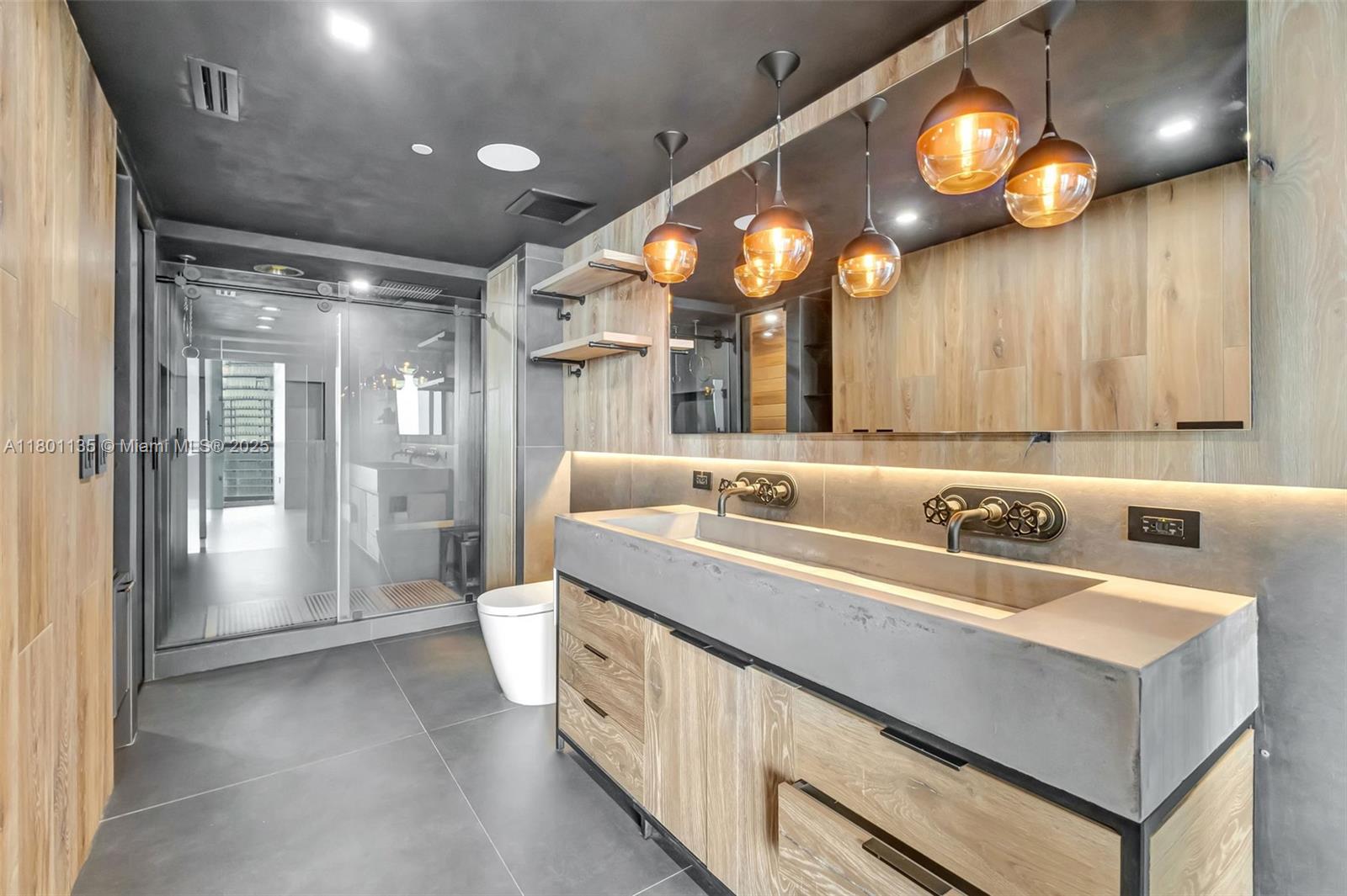 495 Brickell Ave #5202, Miami FL 33131