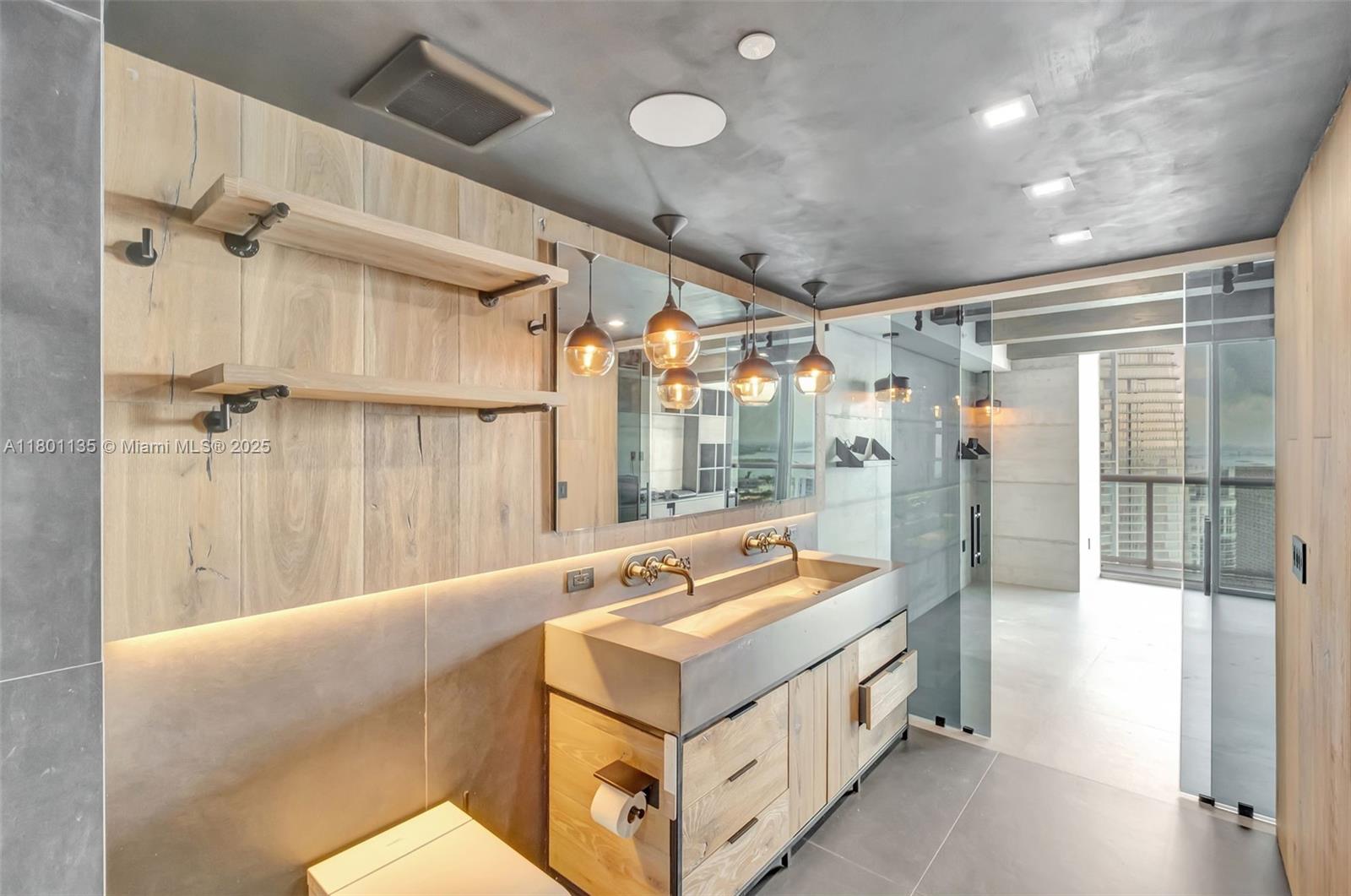 495 Brickell Ave #5202, Miami FL 33131