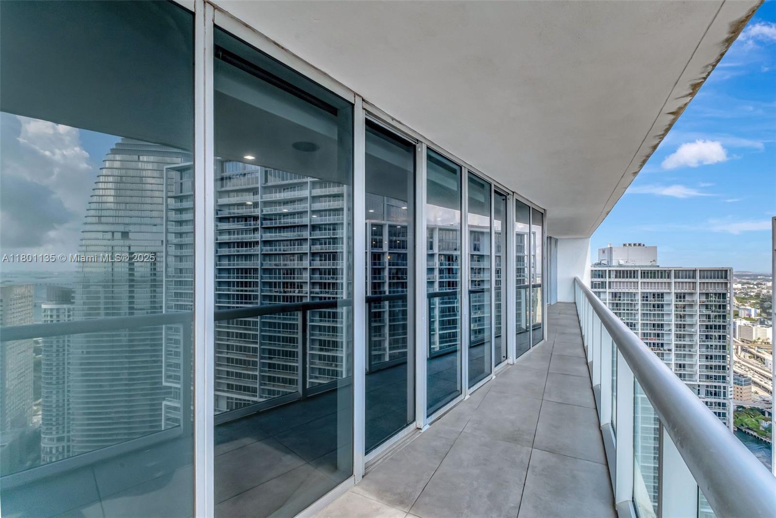 495 Brickell Ave #5202, Miami FL 33131