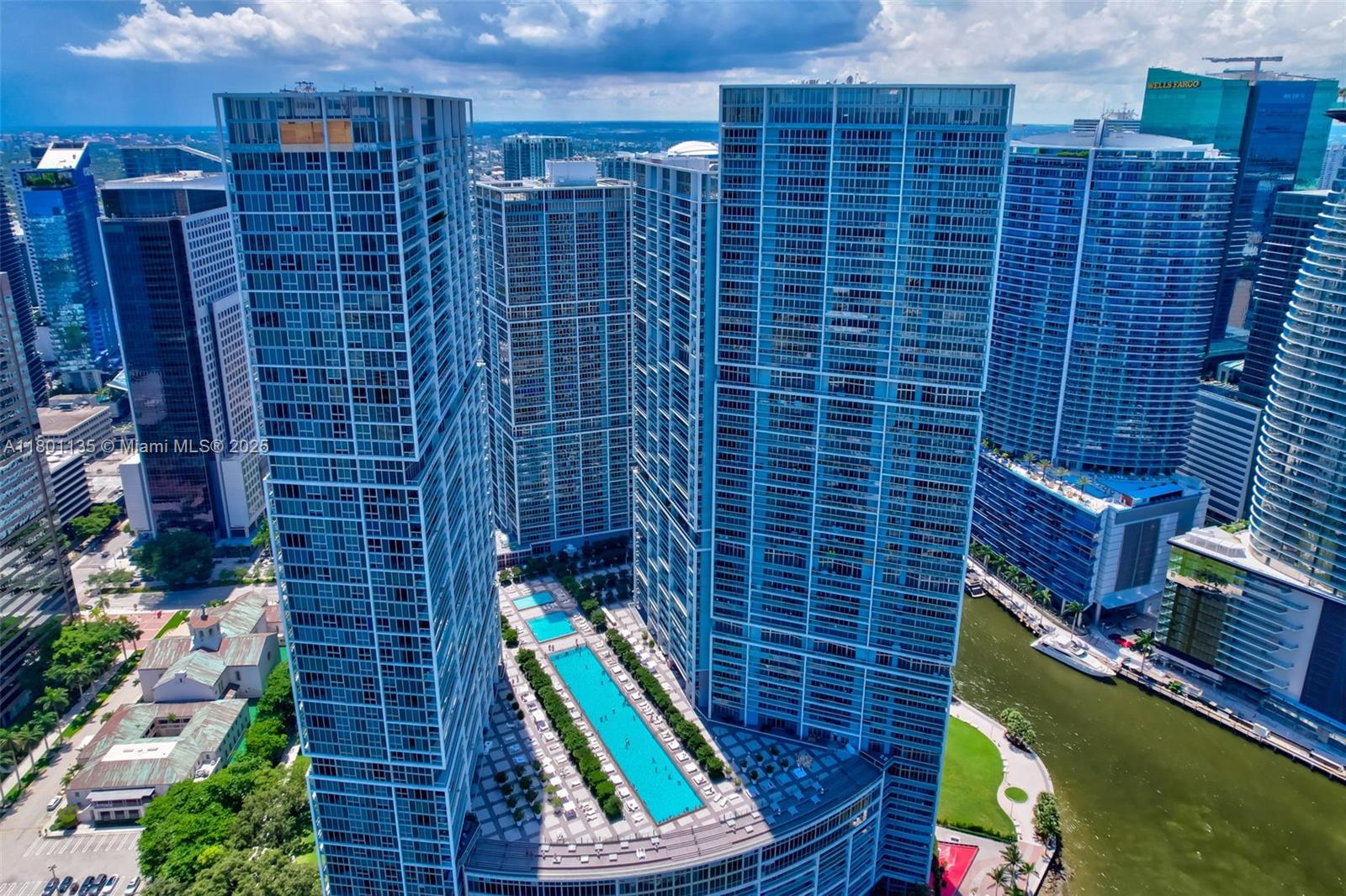 495 Brickell Ave #5202, Miami FL 33131