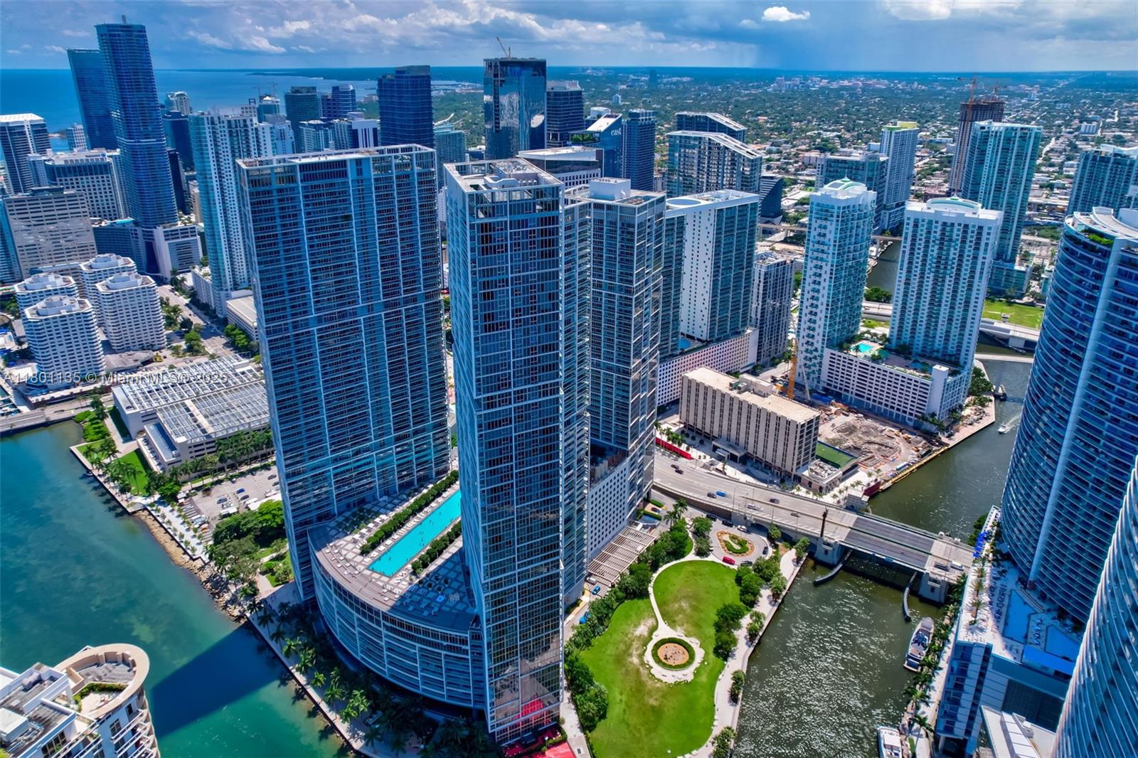 495 Brickell Ave #5202, Miami FL 33131