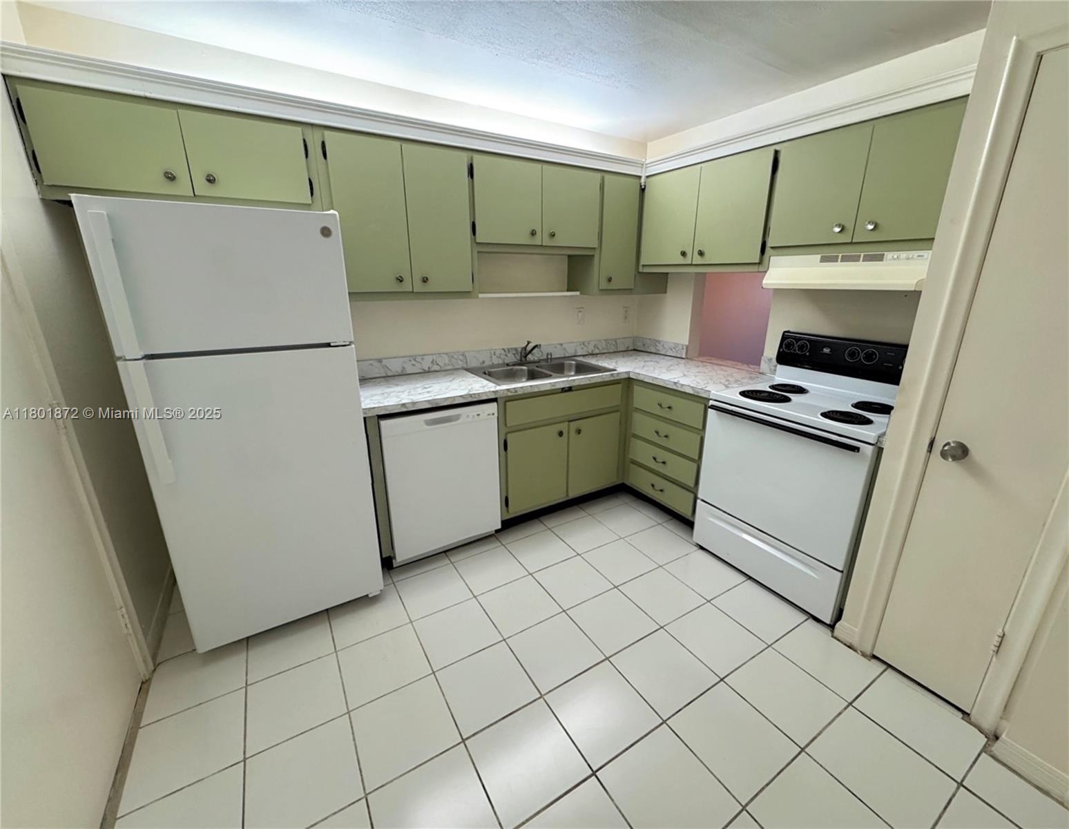 Property photo # 0