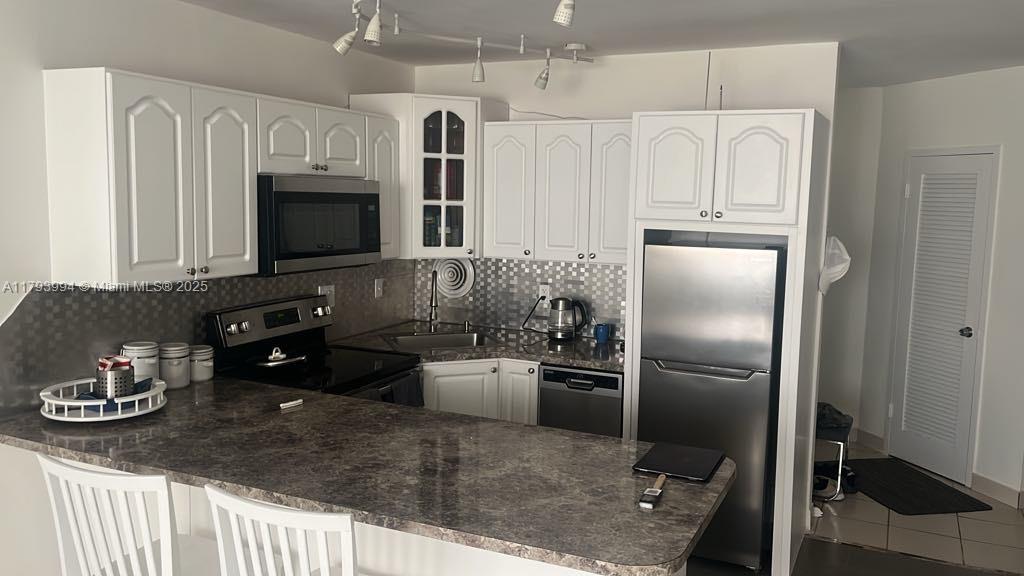Property photo # 9