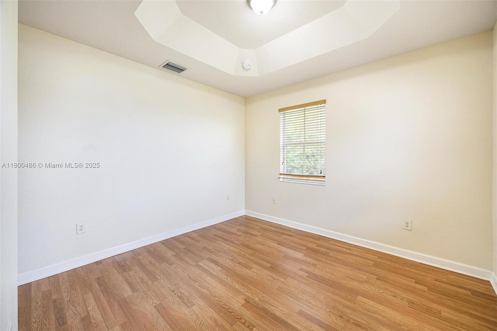 Listing Photo 24