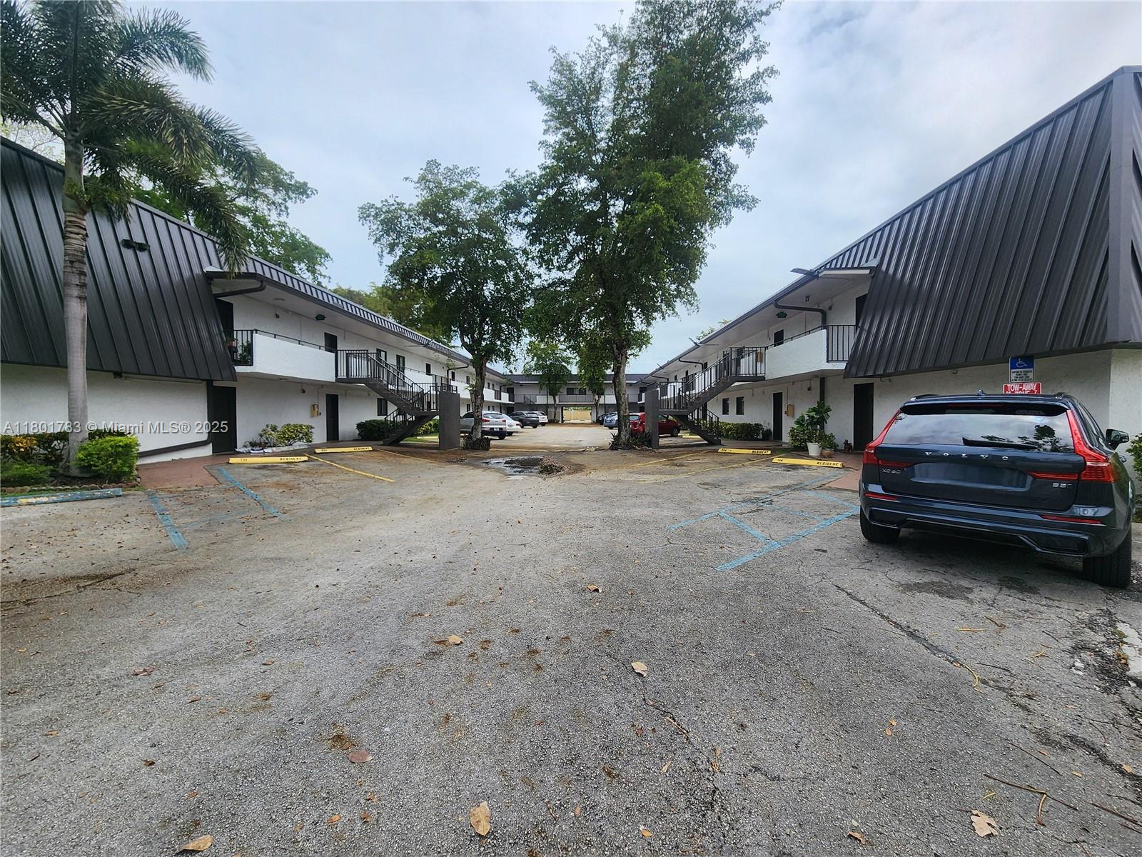 Property photo # 6