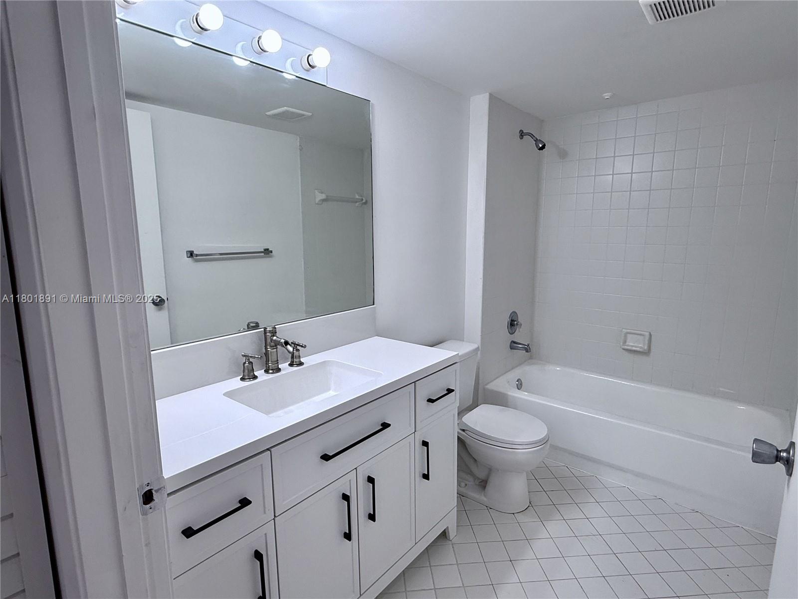 12650 SW 15th St #303F, Pembroke Pines, Florida image 11