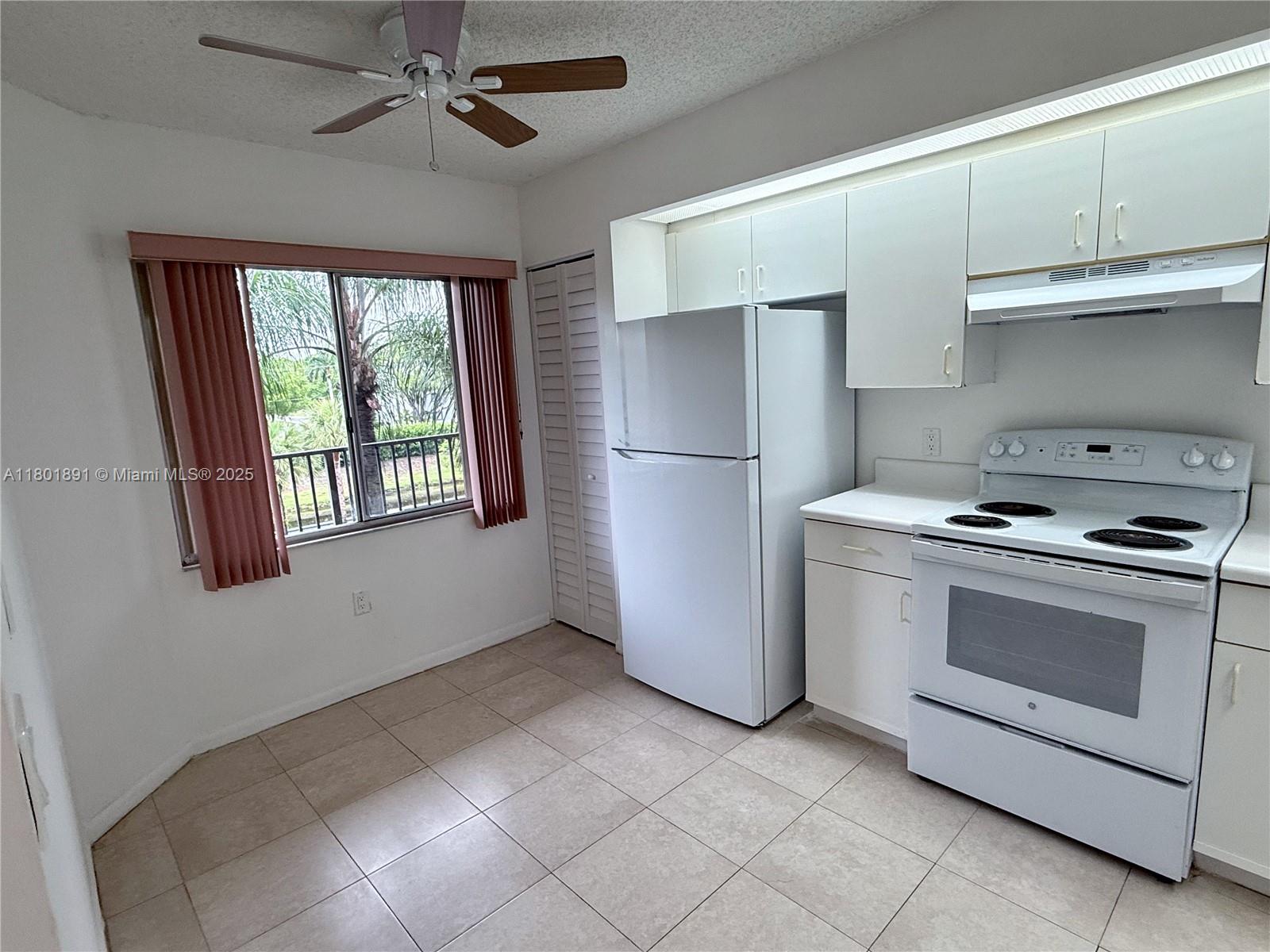 12650 SW 15th St #303F, Pembroke Pines, Florida image 4