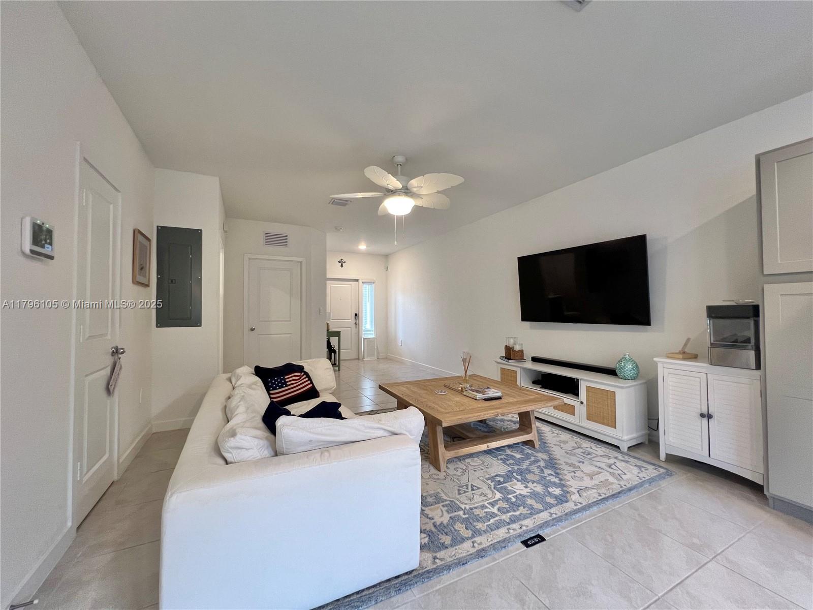 414 NE 12th St, Florida City, Florida image 7