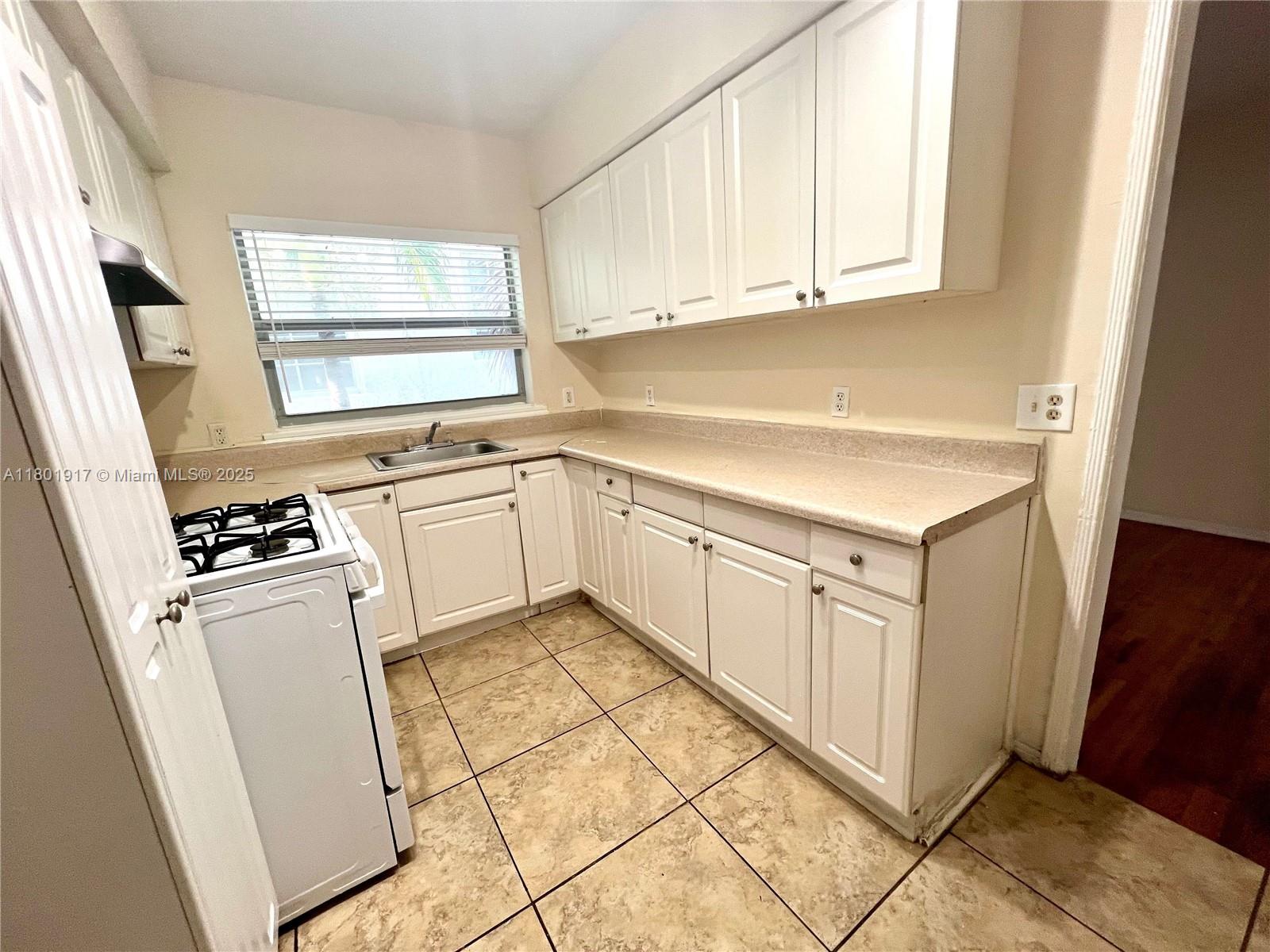Property photo # 7