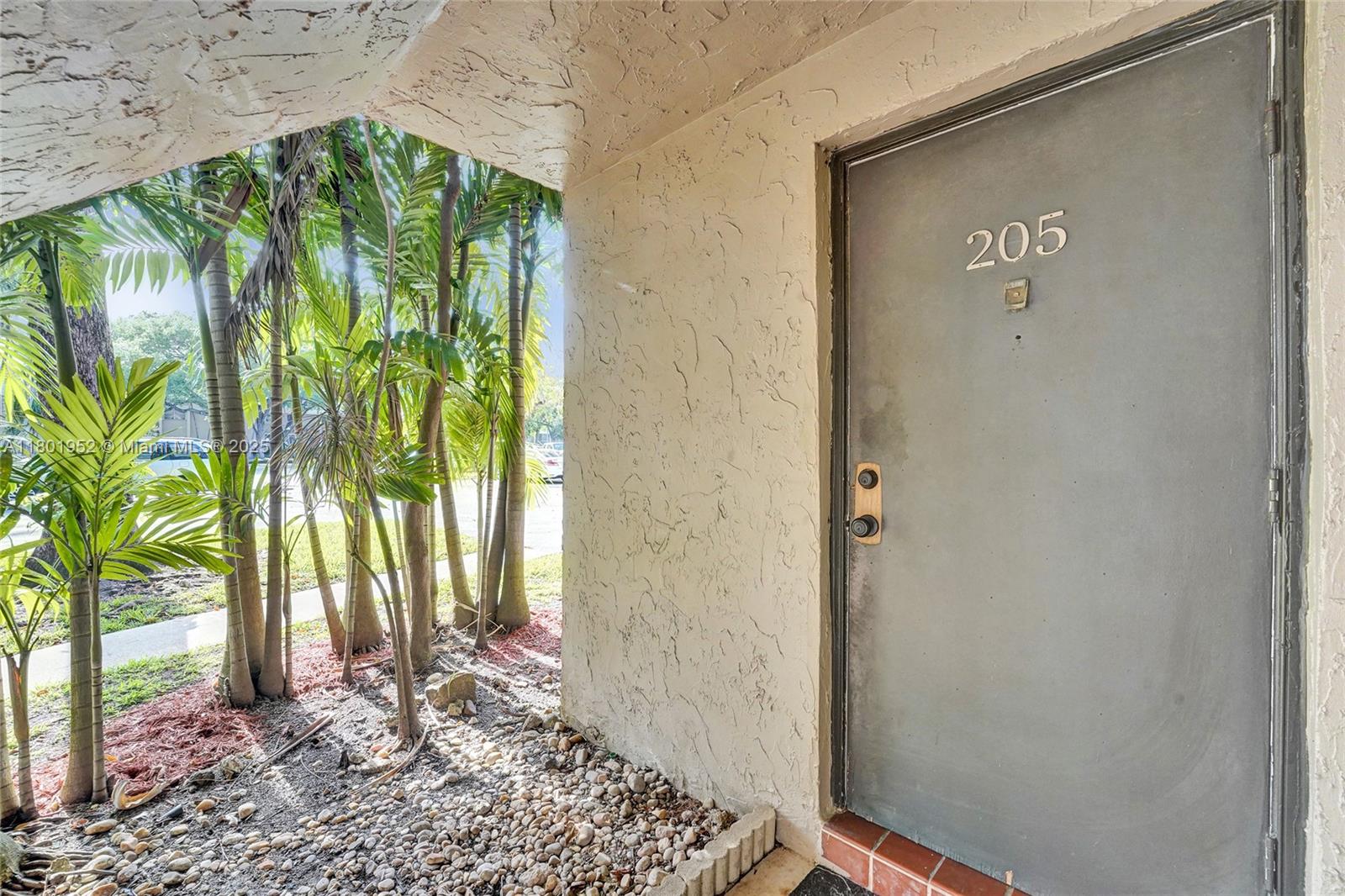 8504 Old Country Mnr #205, Davie, Florida image 31