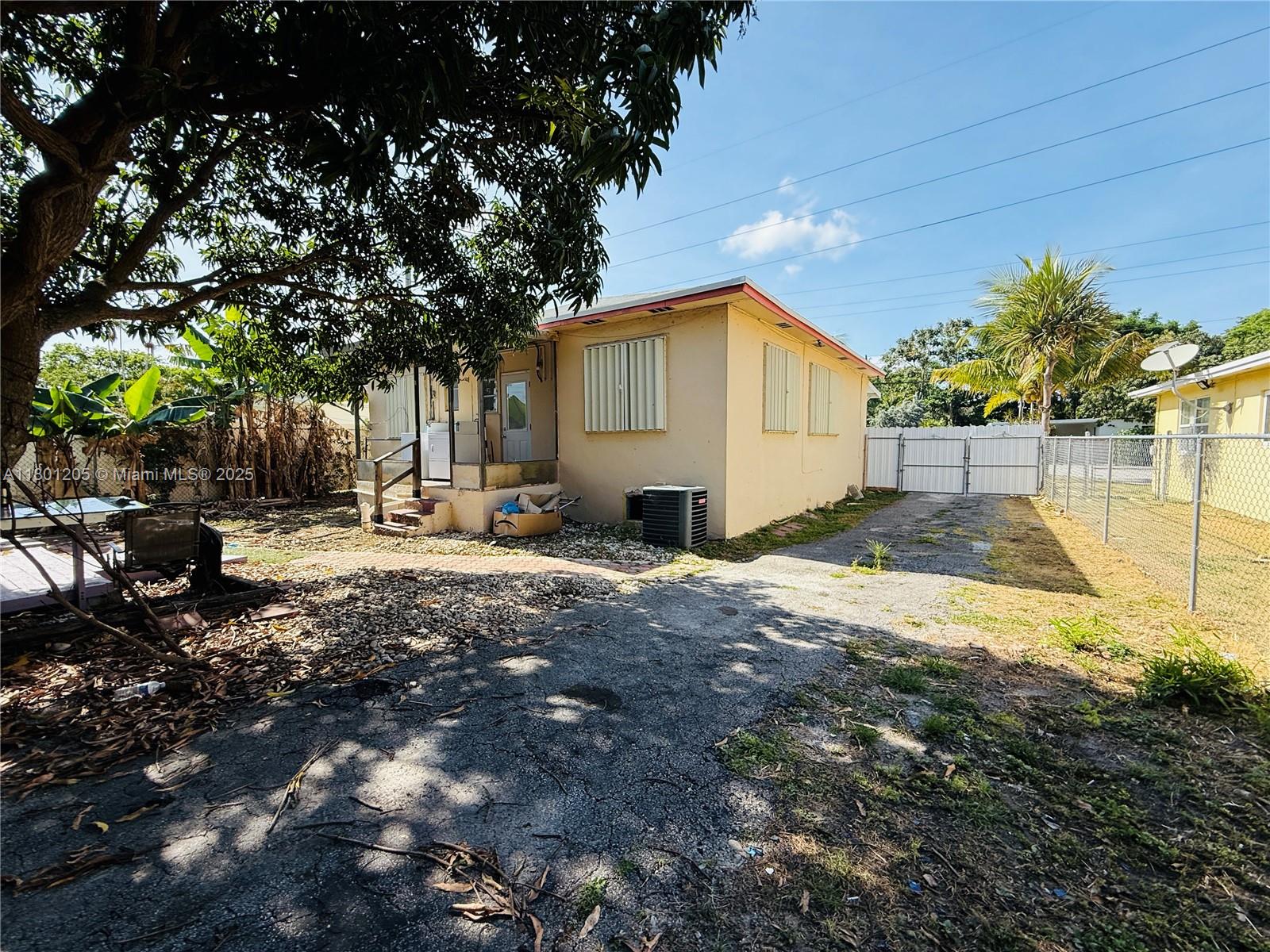 5834 SW 66th St, South Miami, Florida image 6