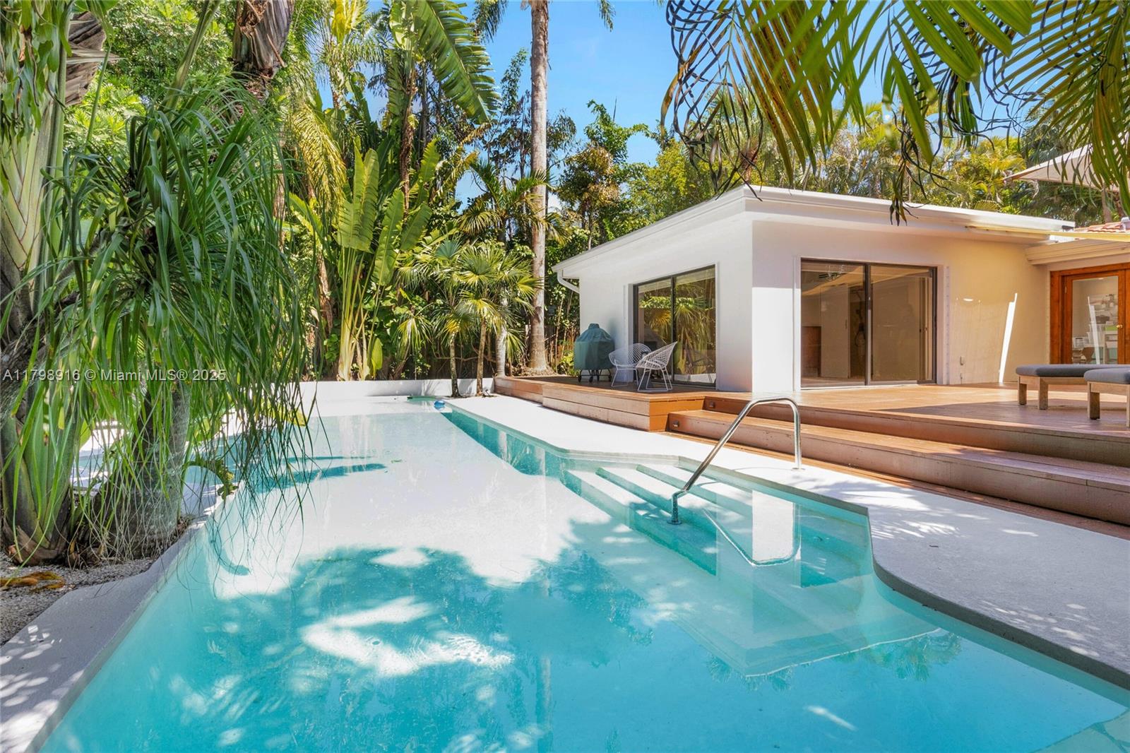 4031 Woodridge Rd, Coconut Grove, Florida image 15