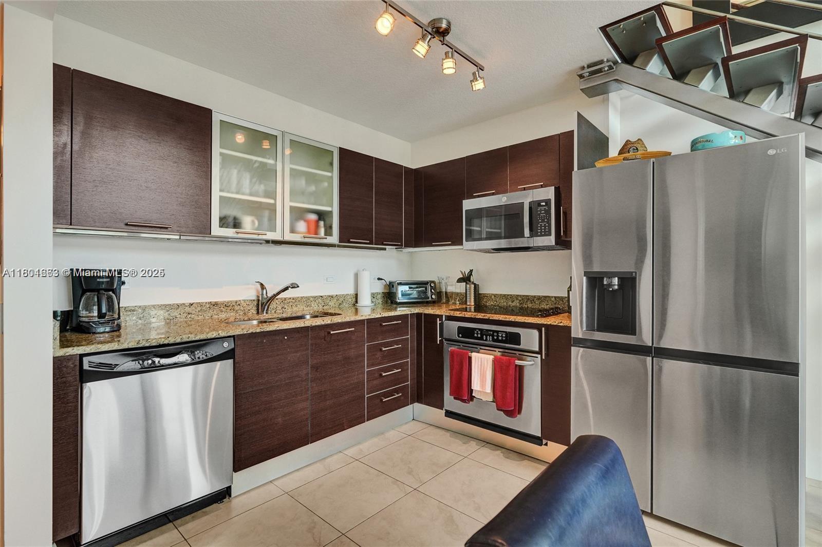 Property photo # 4