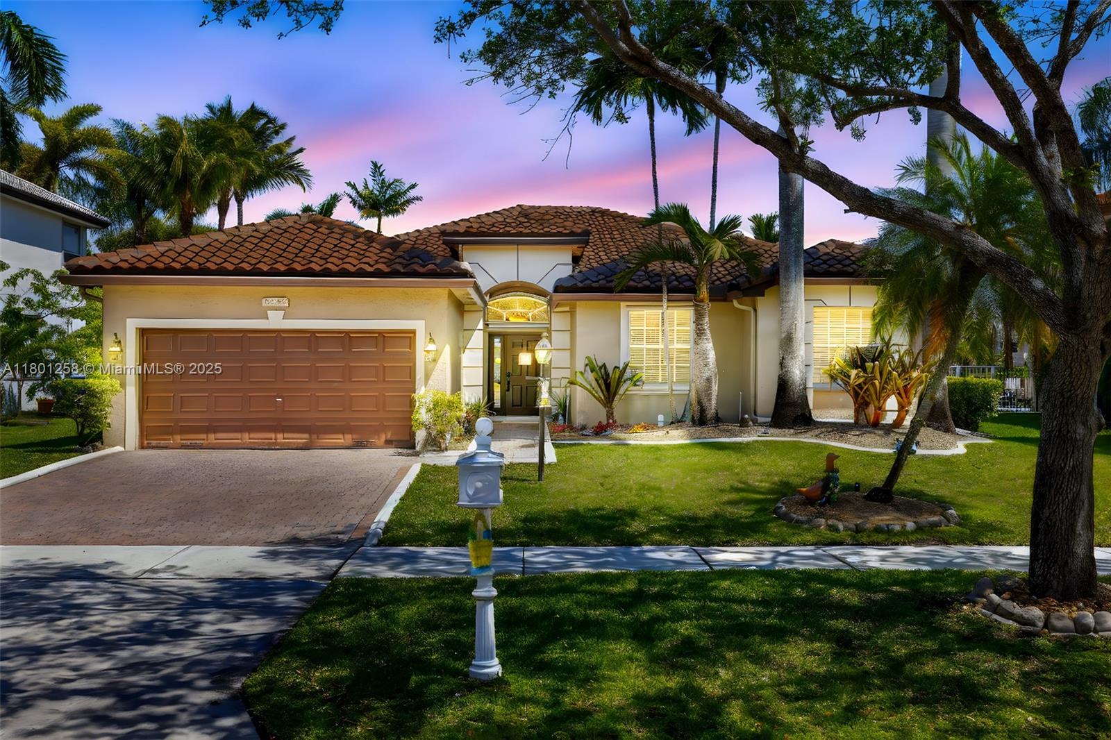 16343 Segovia Cir S, Pembroke Pines, Florida image 2