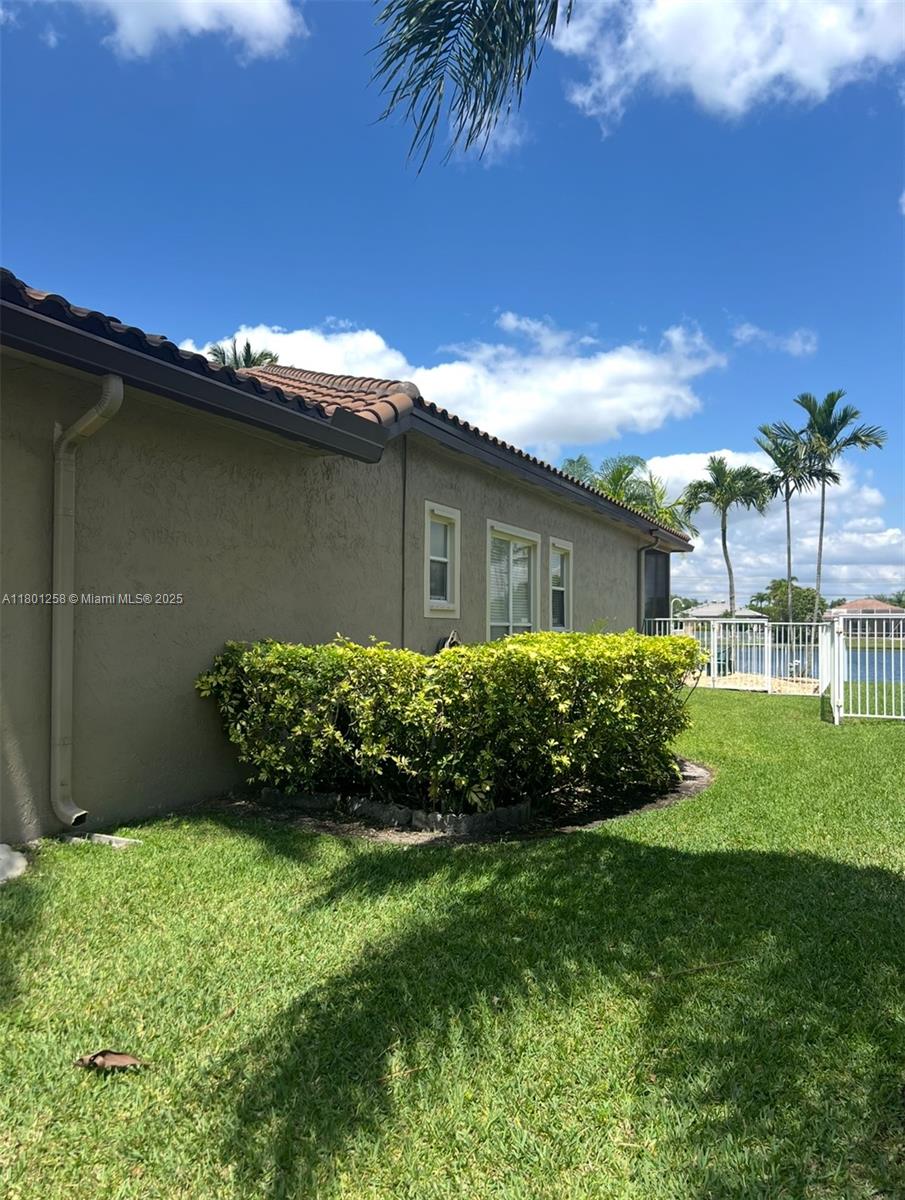 16343 Segovia Cir S, Pembroke Pines, Florida image 27