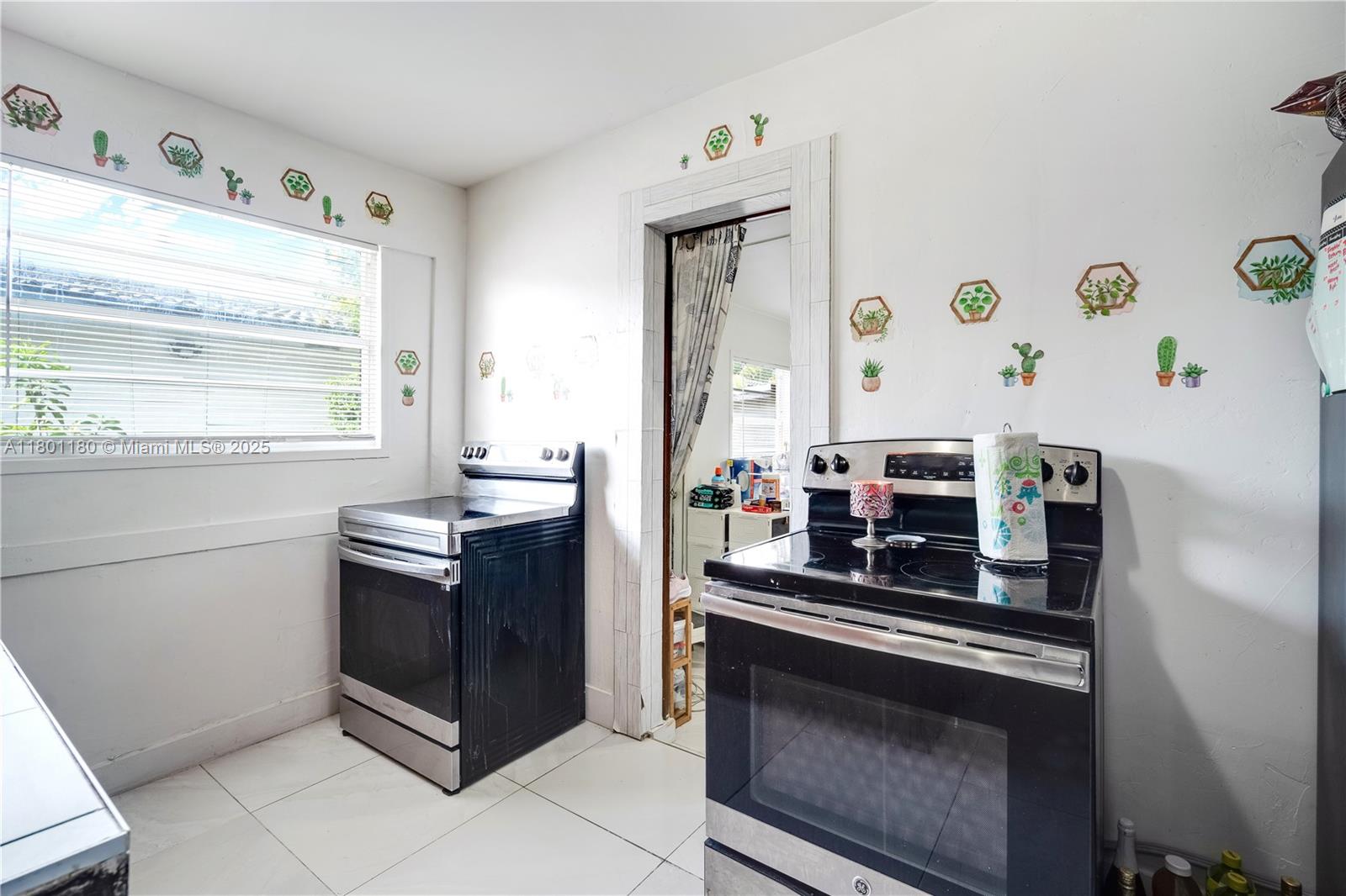 7541 N Miami Ave, Miami, Florida image 24