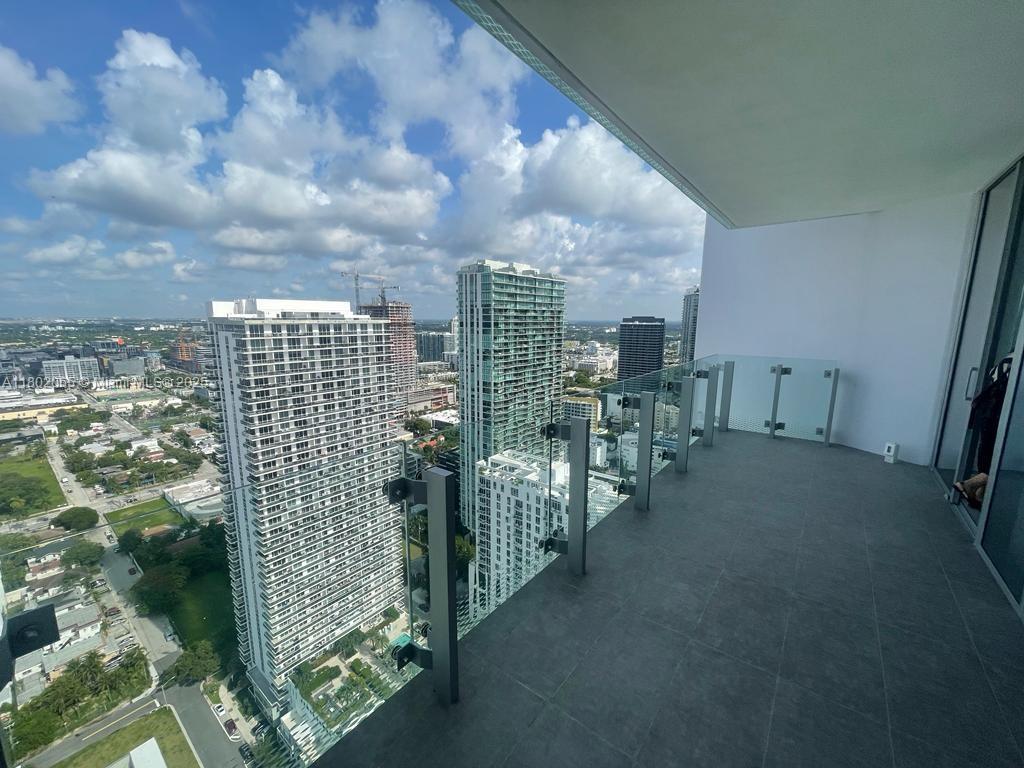 Condo for Rent in Miami, FL