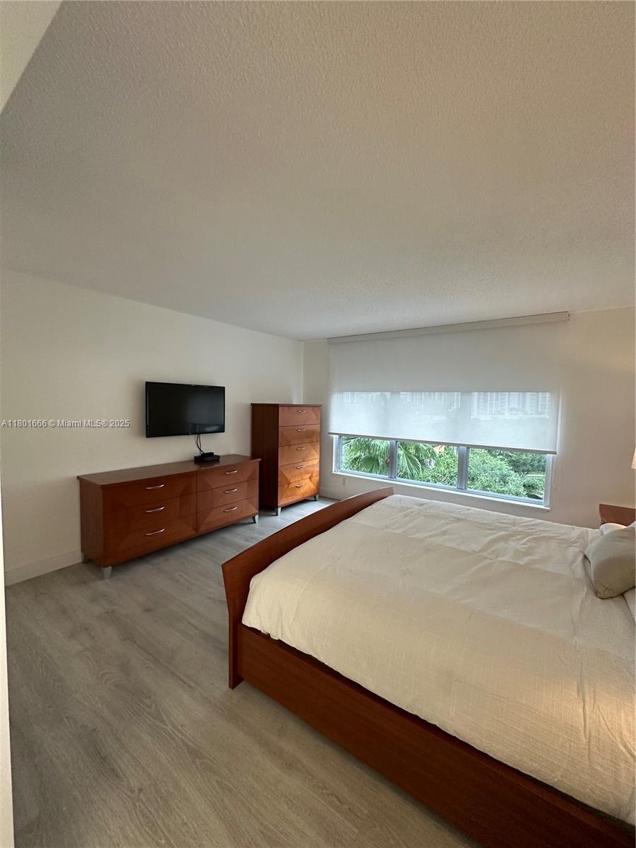 3600 N Mystic Pointe Dr #707, Aventura FL 33180
