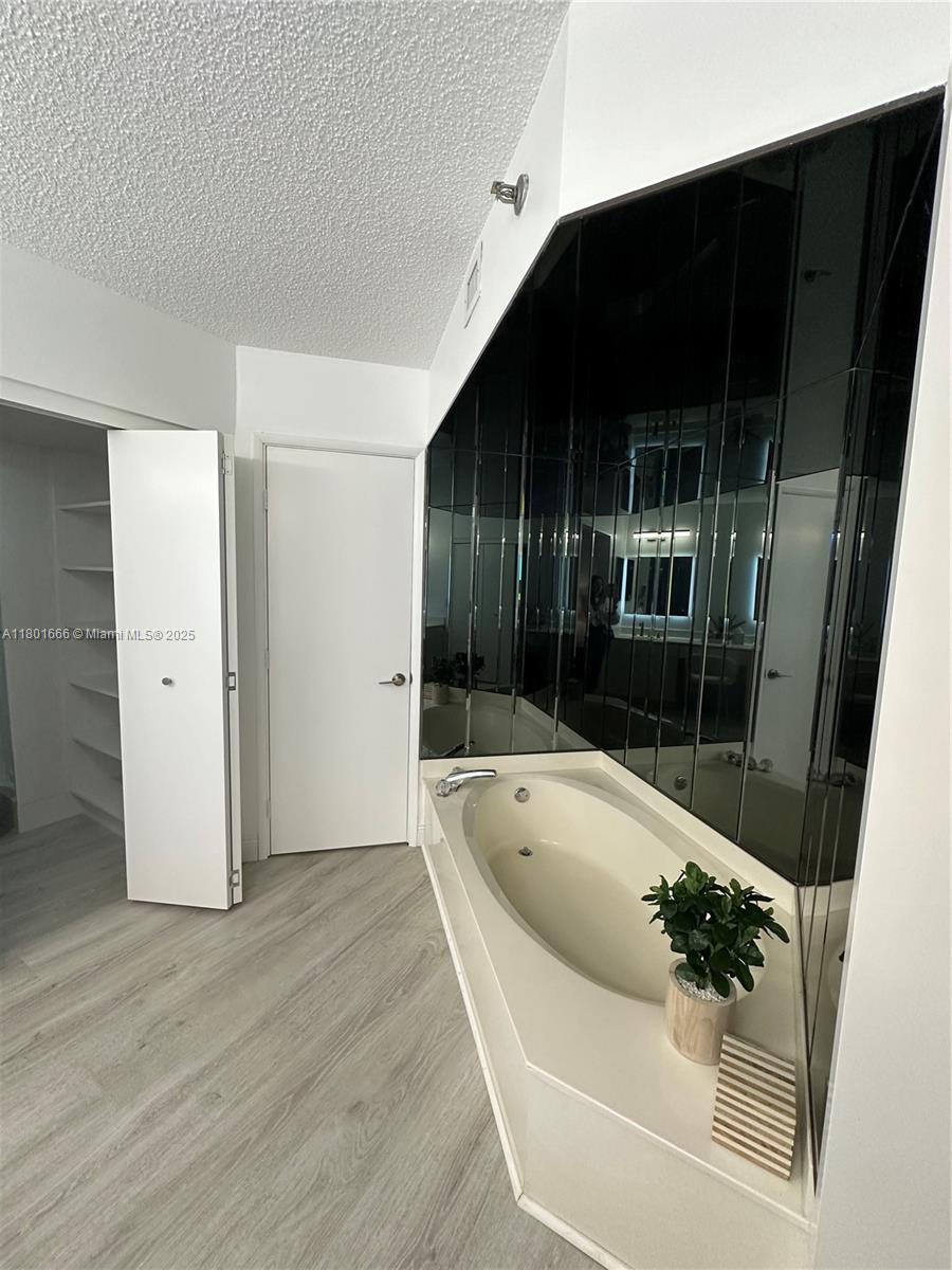 3600 N Mystic Pointe Dr #707, Aventura FL 33180