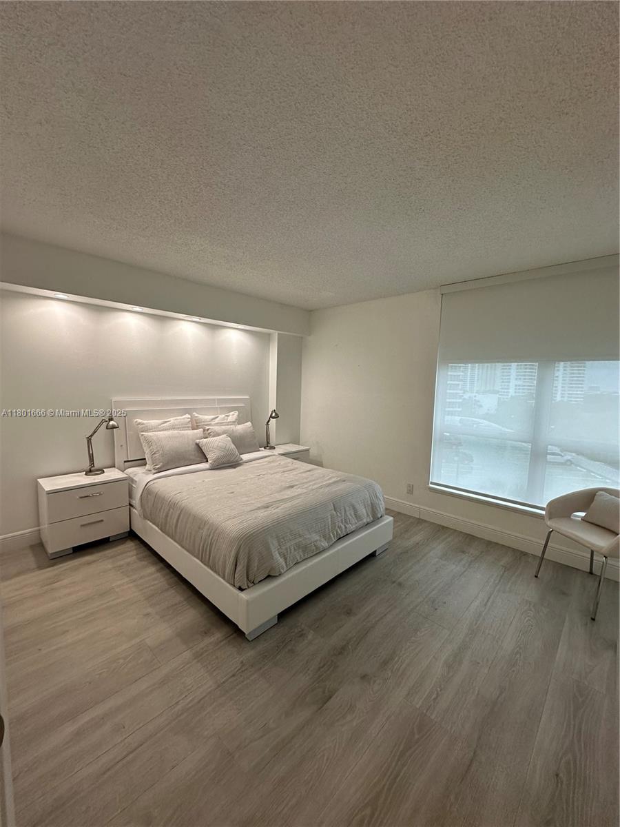 3600 N Mystic Pointe Dr #707, Aventura FL 33180
