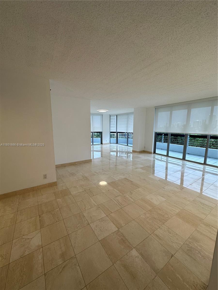 3600 N Mystic Pointe Dr #707, Aventura FL 33180