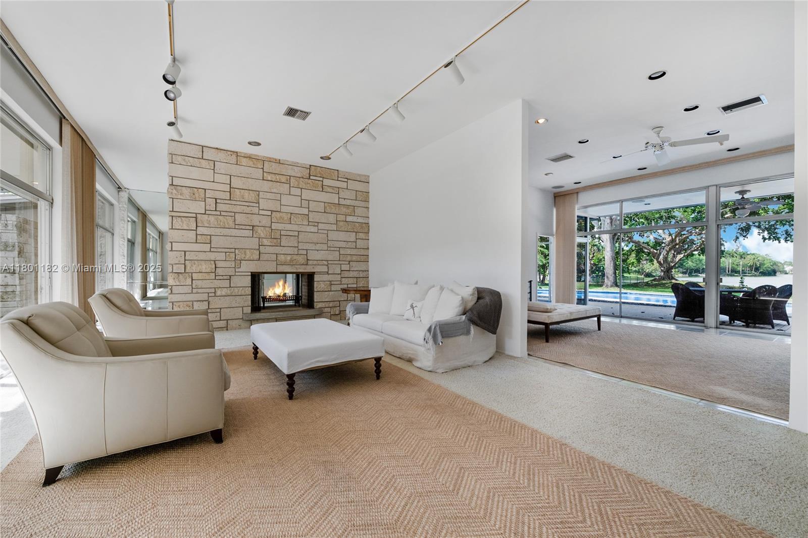 9000 School House Rd, Coral Gables, Florida image 12
