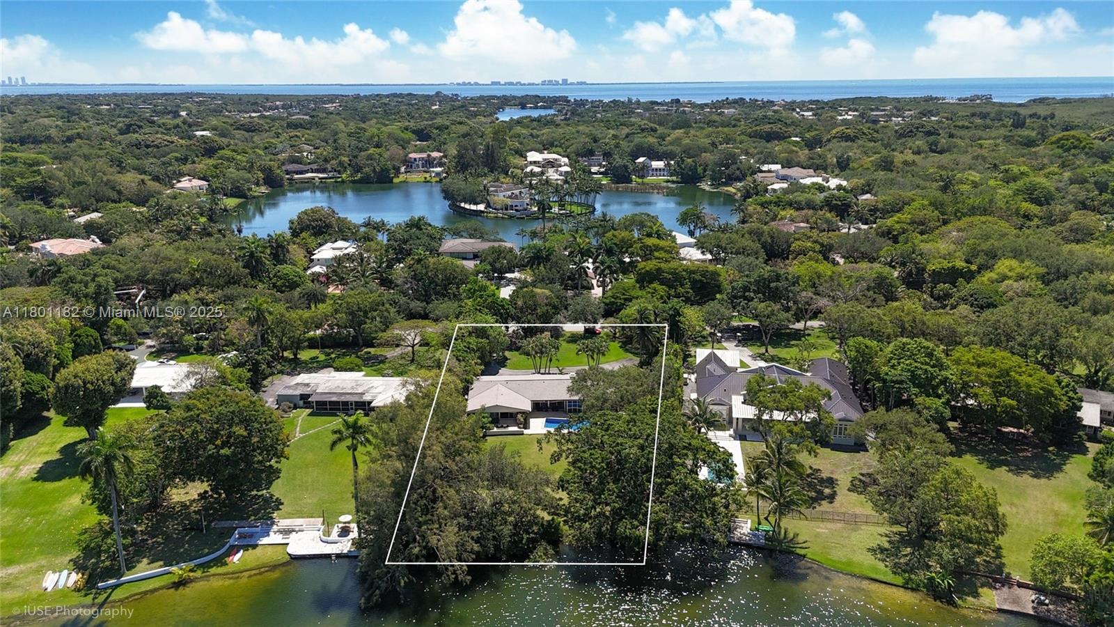 9000 School House Rd, Coral Gables, Florida image 4