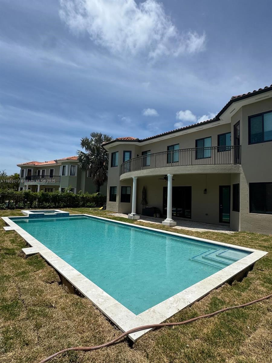 Established Fully License And Insured Pool/Spa Business For Sale