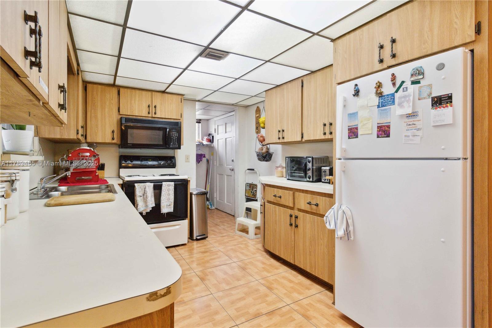 2730 SW 66th Ter, Miramar, Florida image 14