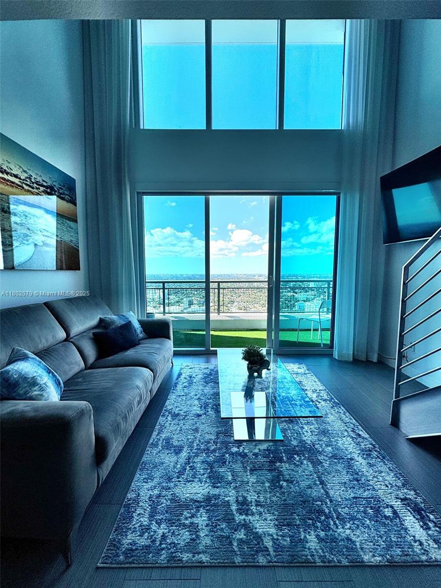 60 SW 13th St #3009, Miami FL 33130