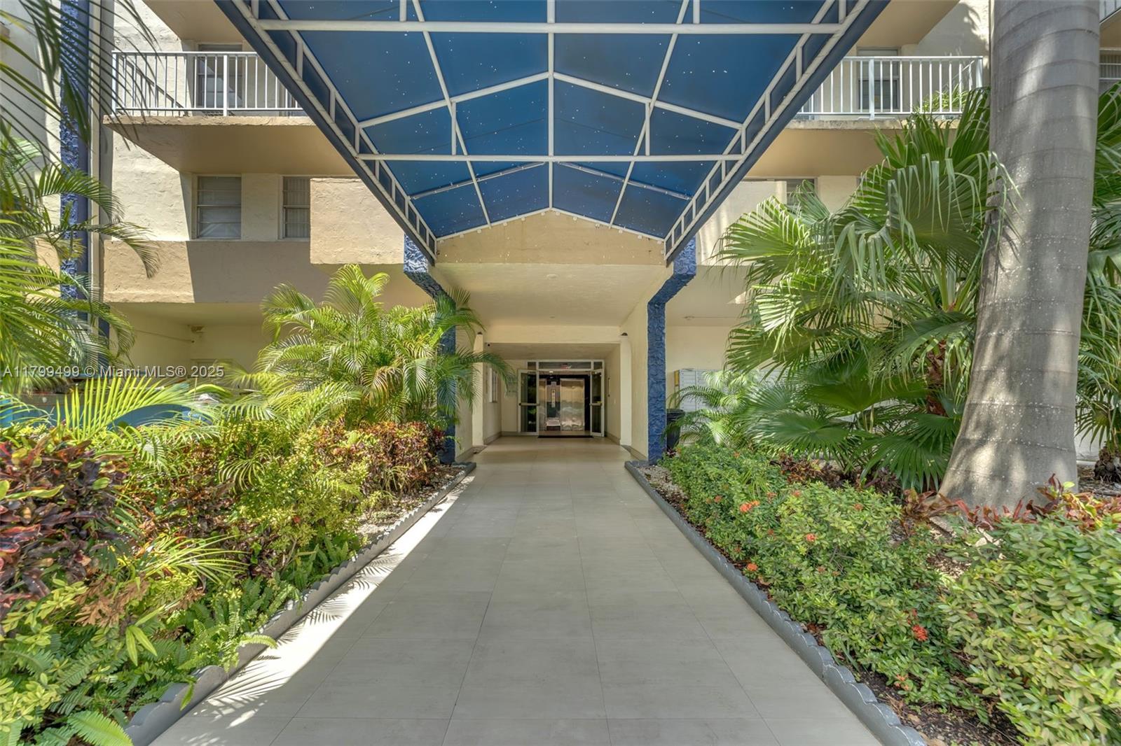 4550 NW 9th St #106E, Miami, Florida image 2