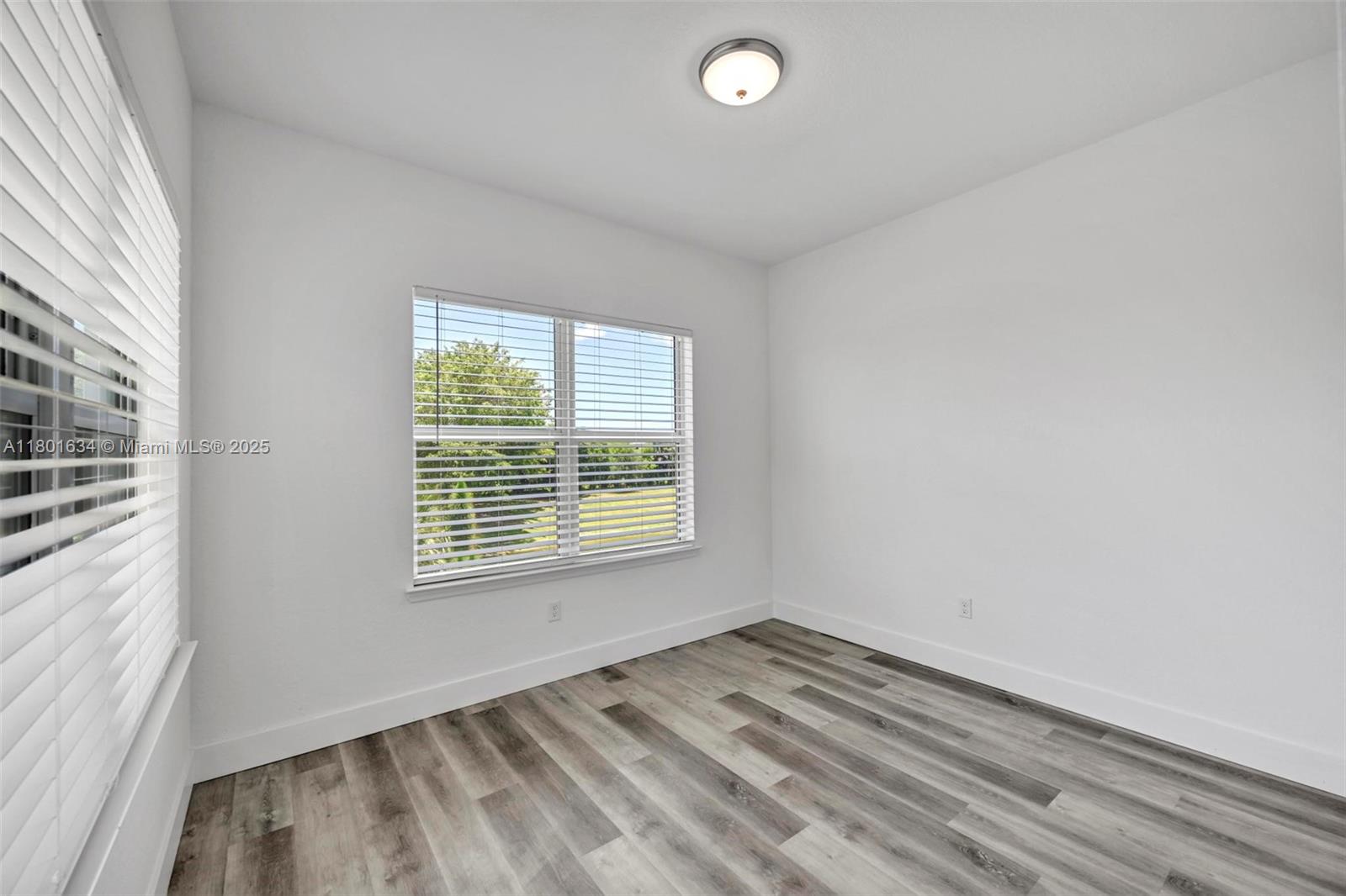 1083 Eucalyptus Dr, Hollywood, Florida image 23