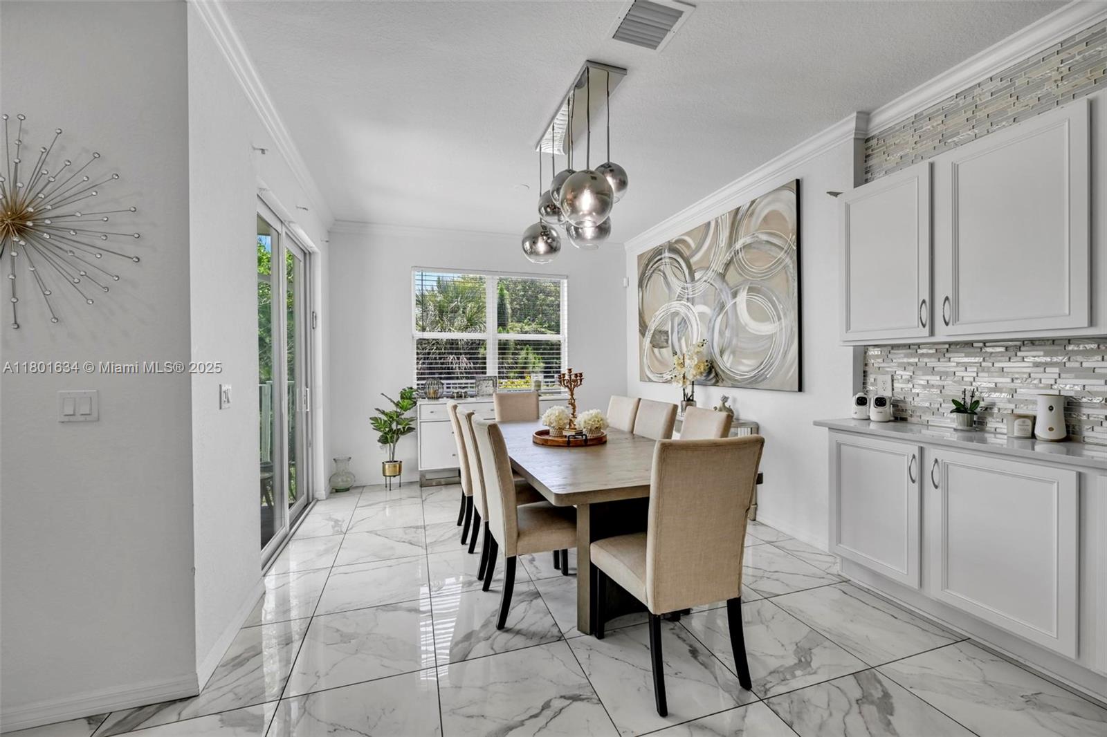 1083 Eucalyptus Dr, Hollywood, Florida image 5