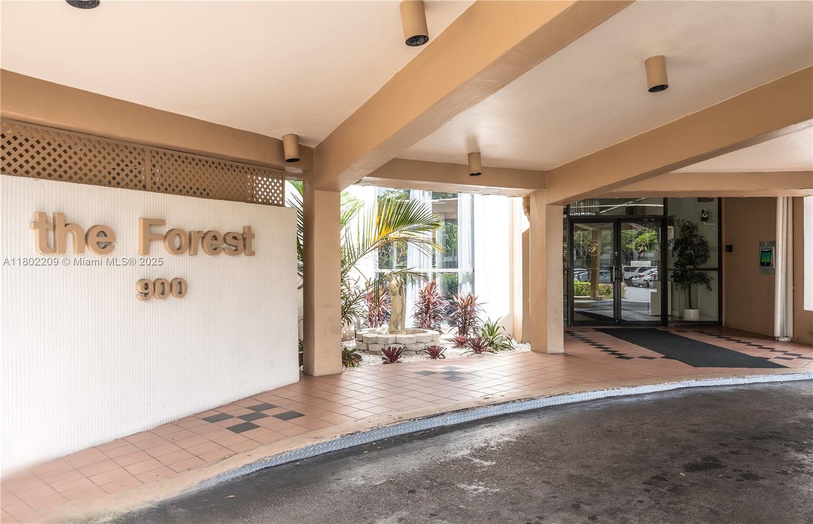 900 Saint Charles Pl #621, Pembroke Pines, Florida image 25