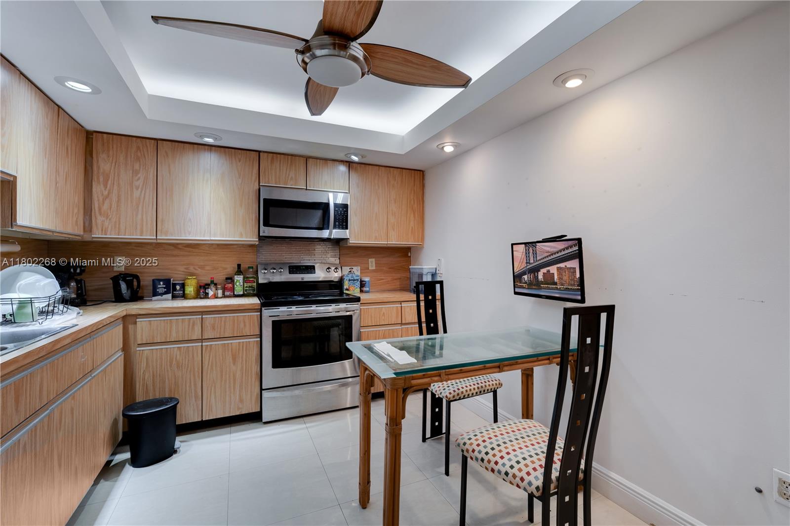 9735 NW 52nd St #315, Doral, Florida image 7