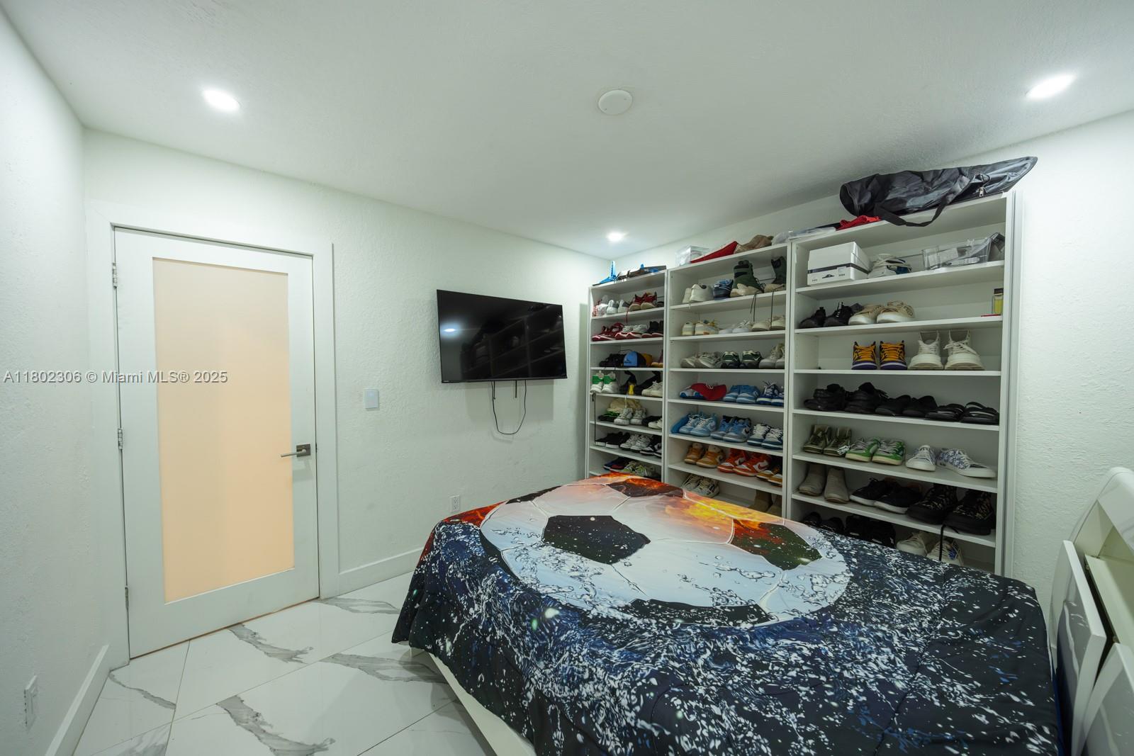 18250 NW 86th Ave, Hialeah, Florida image 26