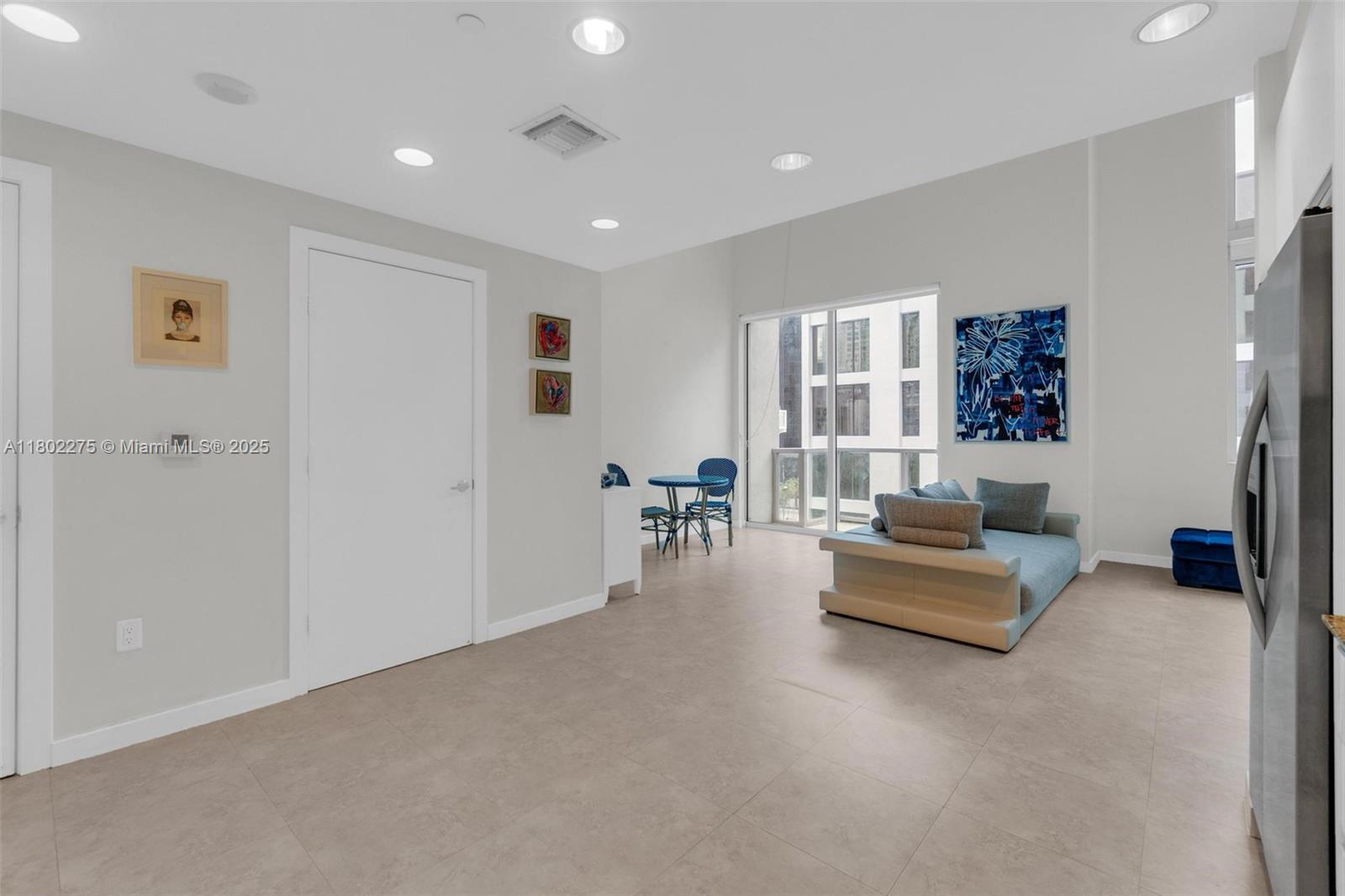 1060 Brickell Ave #615, Miami FL 33131