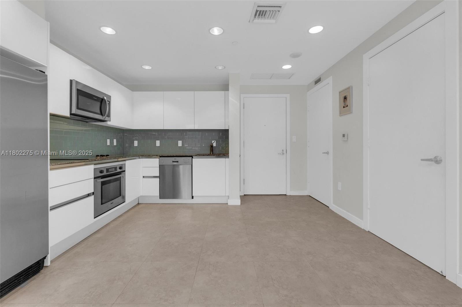 1060 Brickell Ave #615, Miami FL 33131