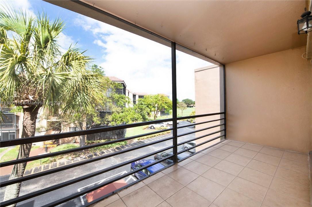4000 N Hills Dr #35, Hollywood, Florida image 7