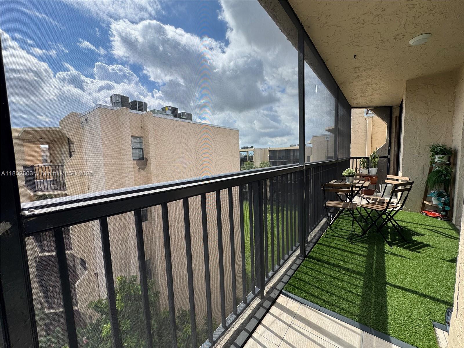 3550 Blue Lake Dr #501, Pompano Beach, Florida image 13