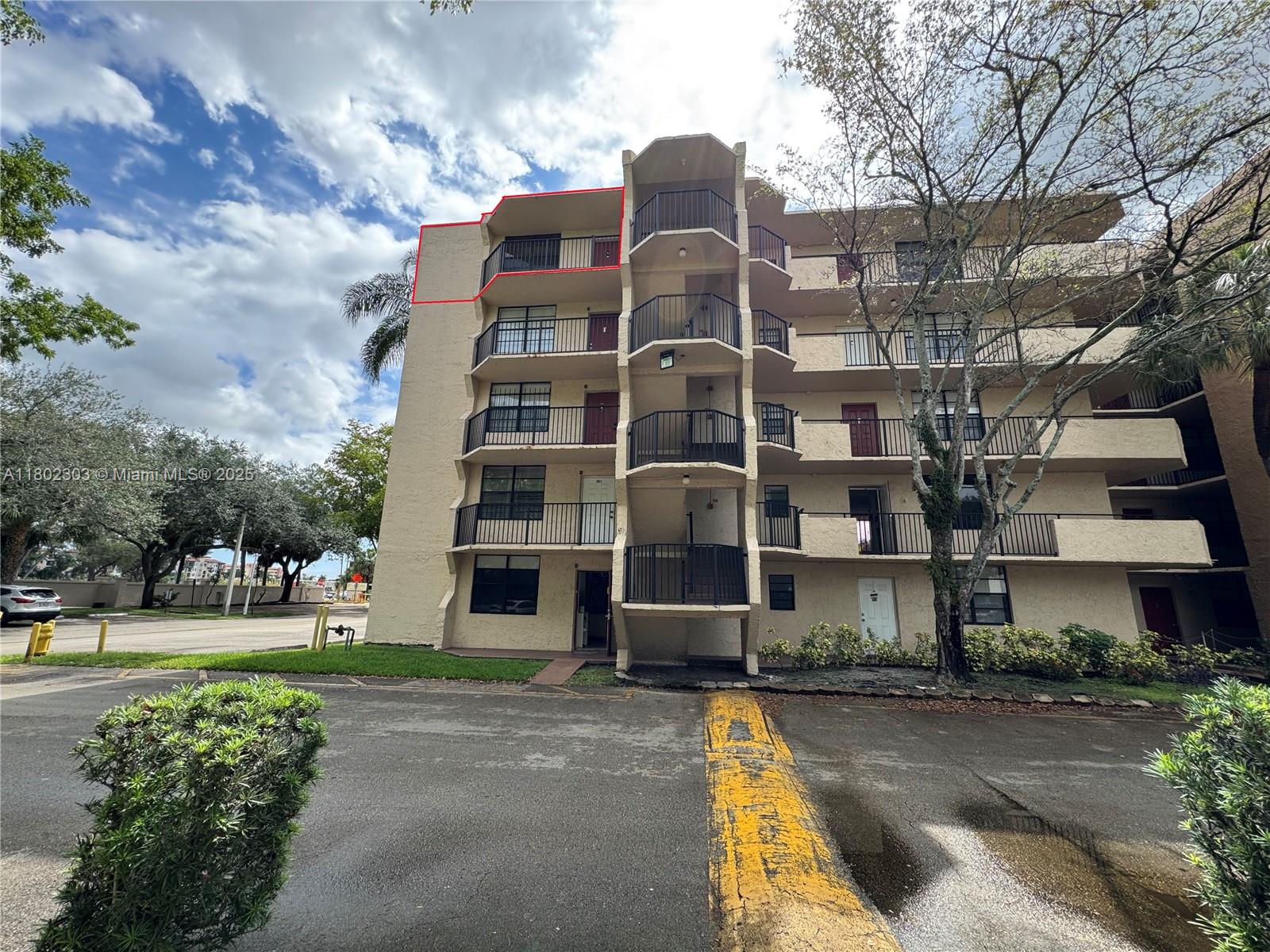 3550 Blue Lake Dr #501, Pompano Beach, Florida image 28