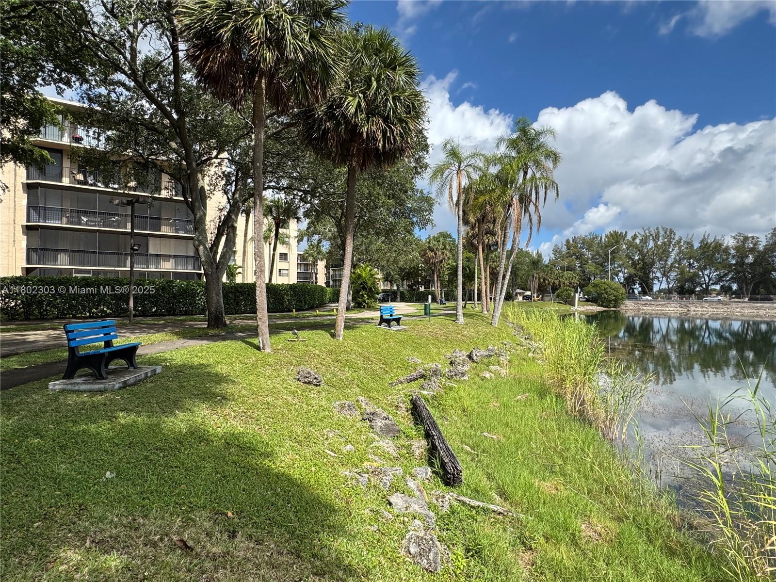 3550 Blue Lake Dr #501, Pompano Beach, Florida image 30