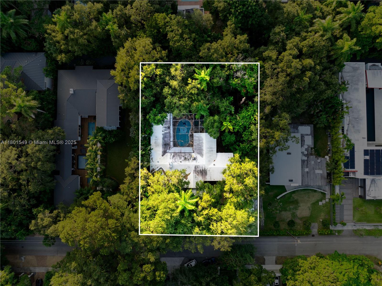 2850 Natoma St, Coconut Grove, Florida image 2